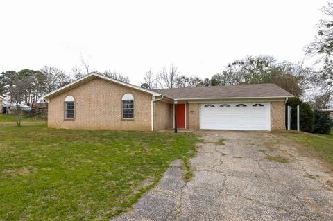 3 Michael Dr, Longview, TX 75605 photo 1