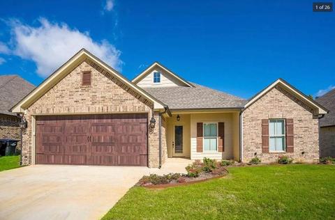 823 Gemi Dr, Longview, TX 75604 photo 1