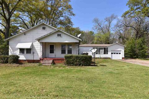 2005 Alpine Rd, Longview, TX 75605 photo 1
