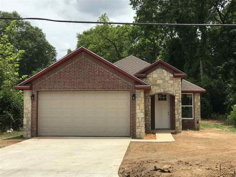 1412 E Young St, Longview, TX 75602 photo 1