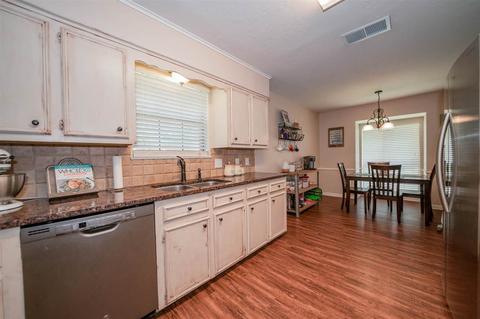 3731 Mark Dr, Longview, TX 75604 photo 9