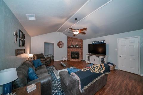 3731 Mark Dr, Longview, TX 75604 photo 6
