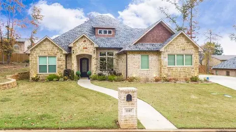 1107 Insignia, Longview, TX 75604 photo 2