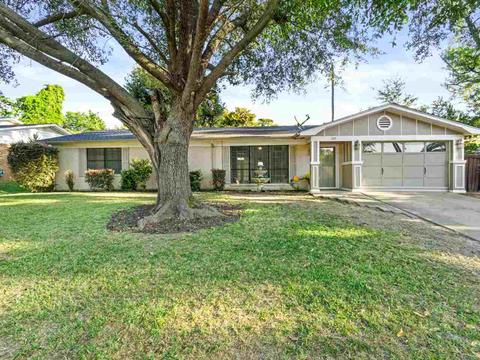 1309 Vanderbilt Dr, Longview, TX 75601 photo 1