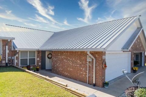 1810 Flagstone, Longview, TX 75605 photo 1
