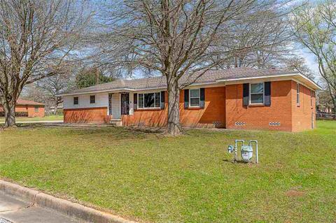 2304 Delta St, Longview, TX 75604 photo 1
