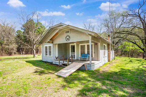 11330 Sumac Rd E, Gilmer, TX 75644 photo 1