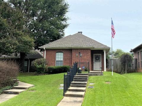 216 Hampton Ct, Longview, TX 75605 photo 1
