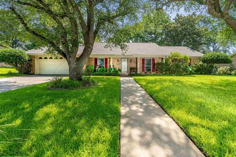 1904 Beth, Longview, TX 75601 photo 1