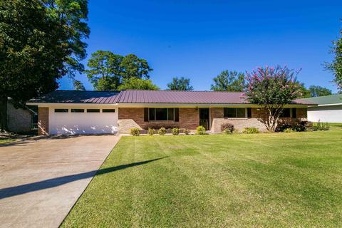 211 Commander Dr, Longview, TX 75605 photo 1