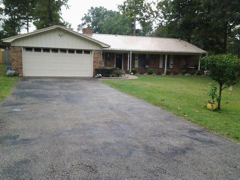 704 Vicky St, Longview, TX 75604 photo 1