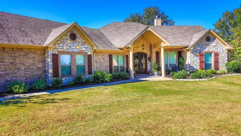 130 Spring Dr, Marshall, TX 75672 photo 1