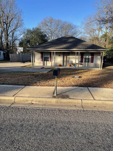 2003 Pine Tree Rd, Longview, TX 75604 photo 1