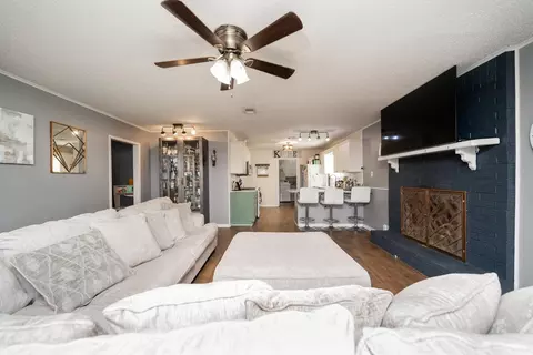 1301 Elgin, Longview, TX 75604 photo 7
