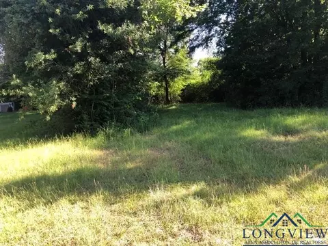 115 Richardson Dr, Longview, TX 75602 photo 2
