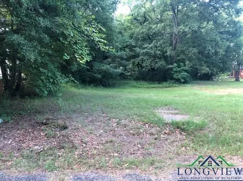 706 Roosevelt St, Longview, TX 75601
