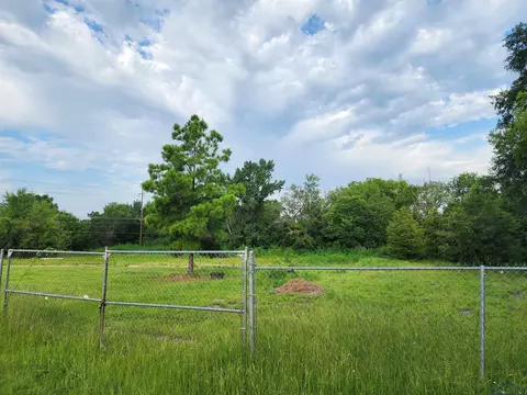 113 Benny, Longview, TX 75604 photo 1