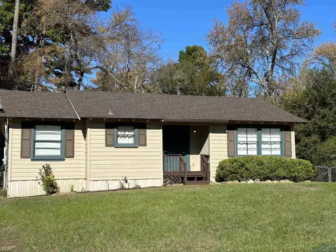 213 Locklear Ave, Longview, TX 75605 photo 1