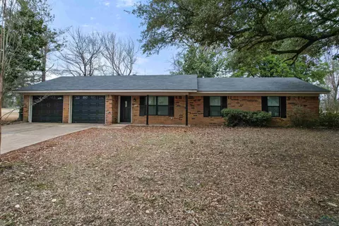 205 Oasis St, Gilmer, TX 75644 photo 1