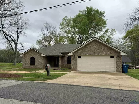 1402 W Elysian Flds, Marshall, TX 75672 photo 1
