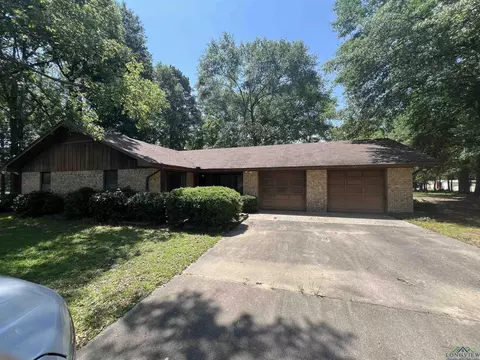 1640 Grangeway, Marshall, TX 75672 photo 1