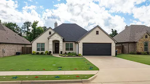 3911 Gable Crst, Longview, TX 75605 photo 1