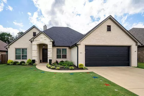 3911 Gable Crst, Longview, TX 75605 photo 2