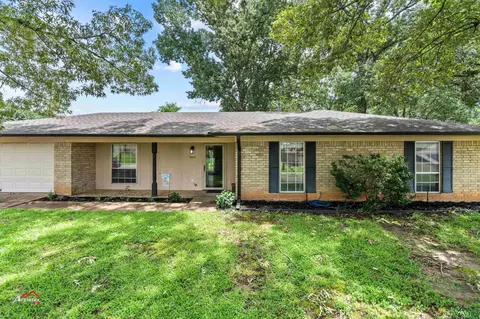 904 Grayson Dr, Longview, TX 75604 photo 1