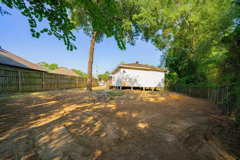 1300 Pine Tree Rd, Longview, TX 75604 photo 17