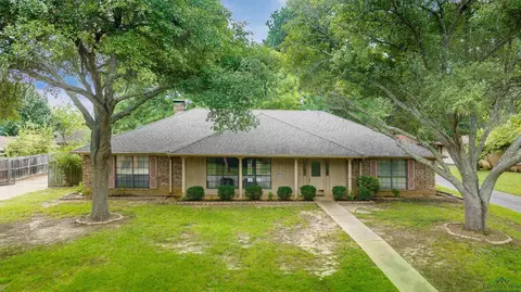 3220 Restview, Longview, TX 75605 photo 1