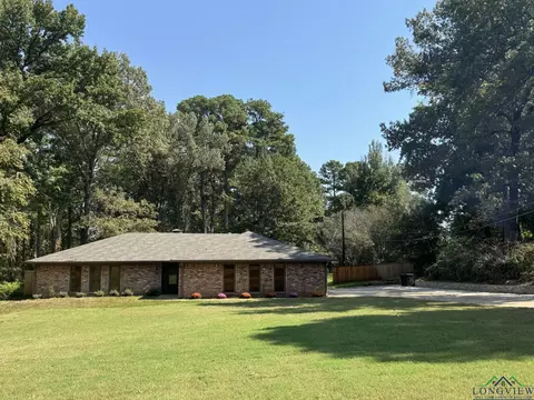 2806 Emerald Dr, Longview, TX 75605 photo 1