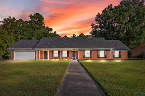 2515 Greenhills Dr, Kilgore, TX 75662
