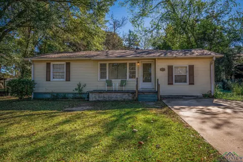 108 E Pirate Ave, Longview, TX 75604 photo 1