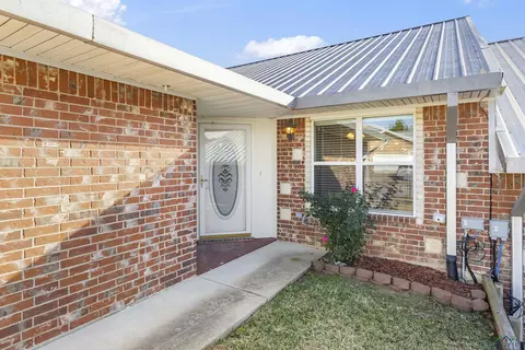 1812 Flagstone Dr, Longview, TX 75605 photo 1
