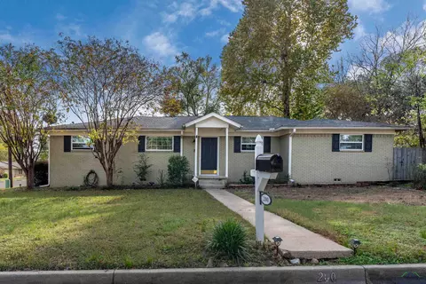 200 Beverly St, Longview, TX 75601 photo 1