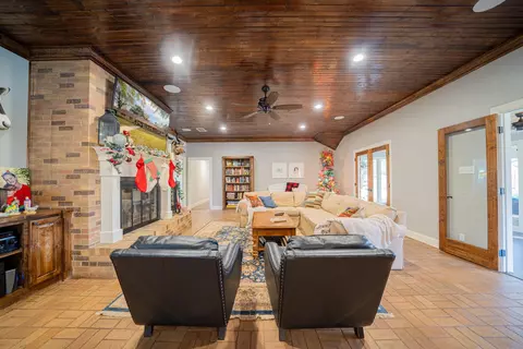 2301 Green Hls, Kilgore, TX 75662