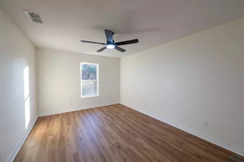 709 Duncan St, Longview, TX 75604 photo 8