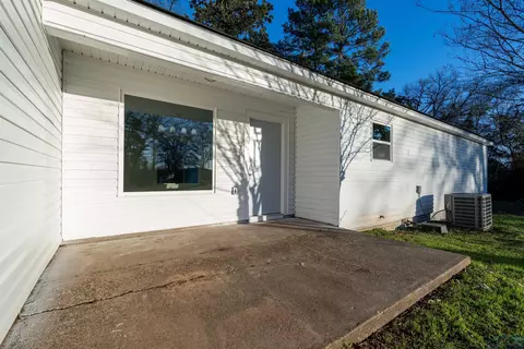 709 Duncan St, Longview, TX 75604 photo 3