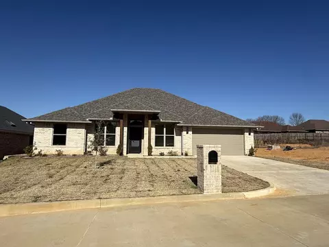 Exterior - 2511 Windmill Ln, Longview, TX 75601 photo 2 of 2