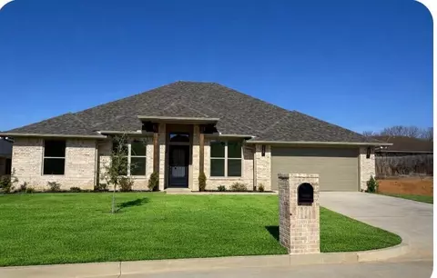 2511 Windmill Ln, Longview, TX 75601