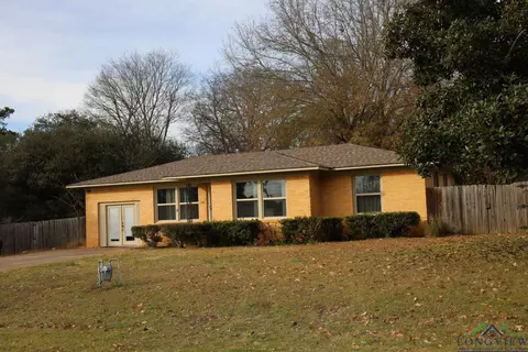 103 E Sarah Ave, Longview, TX 75604 photo 1