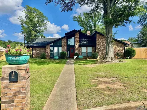 100 Bretta Cir, Longview, TX 75605 photo 2