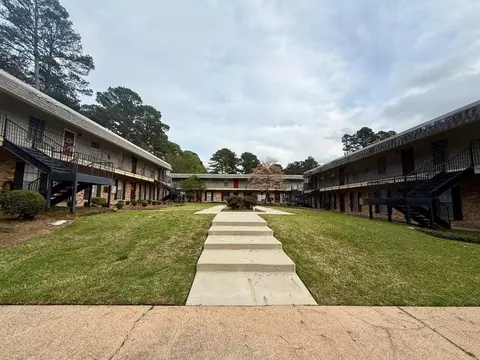 1600 N 7th St #5, Longview, TX 75601