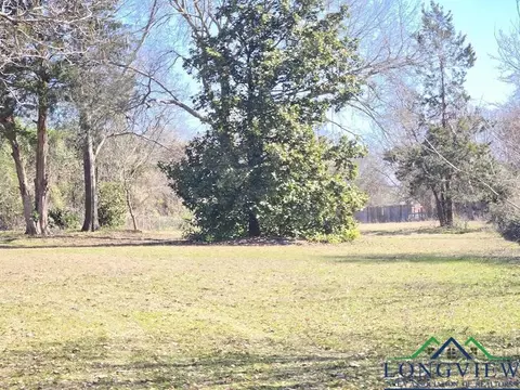 3107 Birdwell Ln, Longview, TX 75605