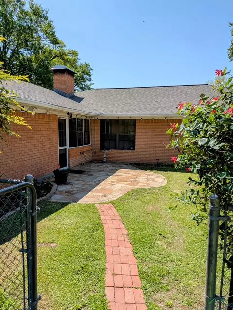 905 Eden, Longview, TX 75605 photo 32