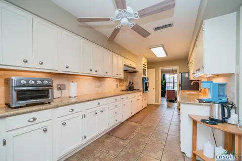 905 Eden, Longview, TX 75605 photo 13
