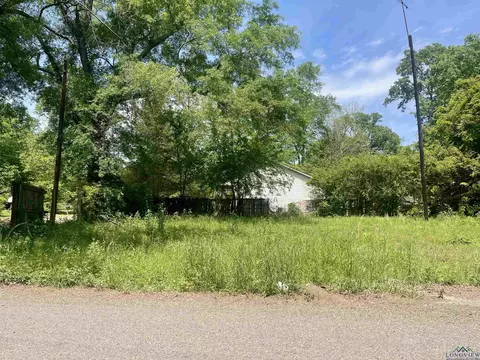 819 E Dean Ave, Longview, TX 75602