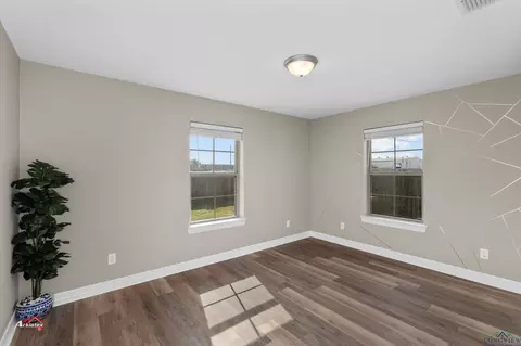 108 Benny St, Longview, TX 75604 photo 15