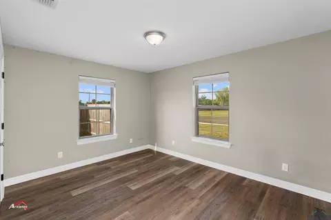 108 Benny St, Longview, TX 75604 photo 18
