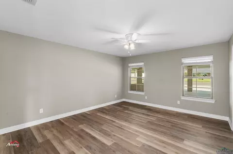 108 Benny St, Longview, TX 75604 photo 10